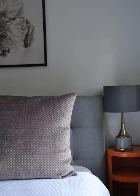 시드니 Harbourside Style, 2 Bed, A/C, Pool -Elizabeth Bay 아파트 외부 사진
