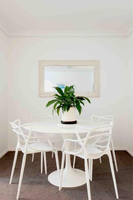 시드니 Harbourside Style, 2 Bed, A/C, Pool -Elizabeth Bay 아파트 외부 사진